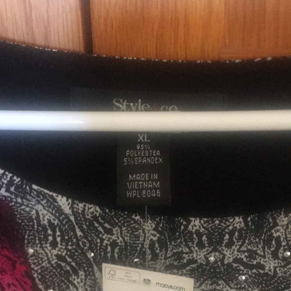 Style & Co top - Picture 3 of 4